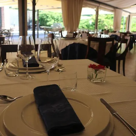 La Regibussa - Ristorante فندق 4*
