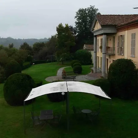 La Regibussa - Ristorante فندق آستي