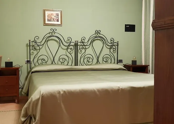 La Regibussa - Ristorante מלון 4*